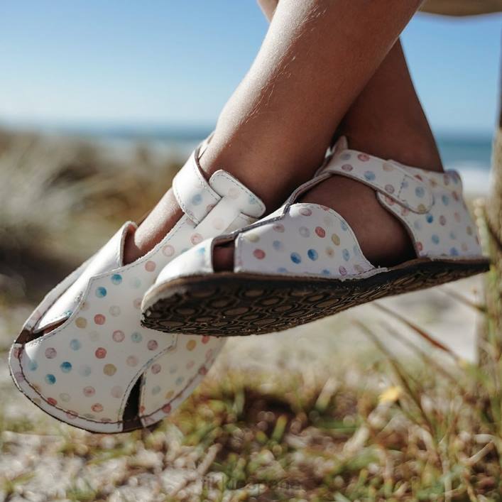 Tikki niños cuero mariposa papel picado calzado 0PTB81